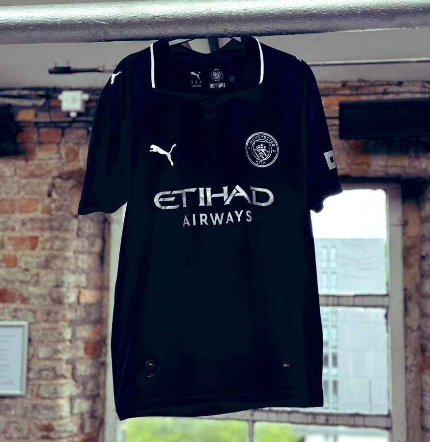 Manchester City 2025-26 Away Kit