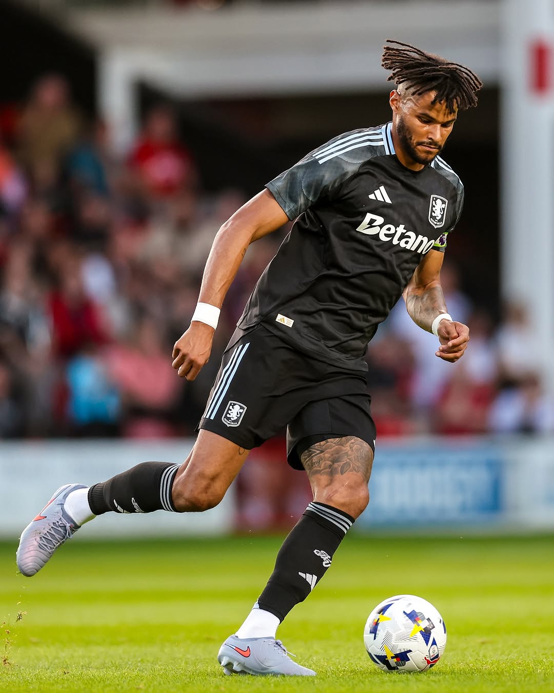 Aston Villa 2025-26 Away Kit