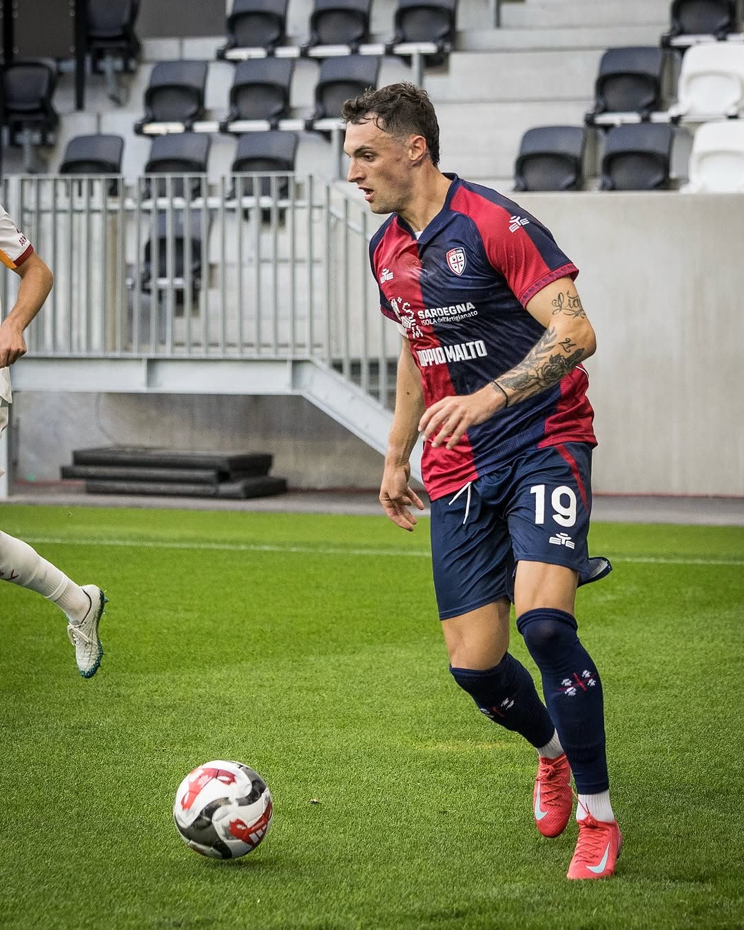 Cagliari Calcio 2025-26 Home Kit