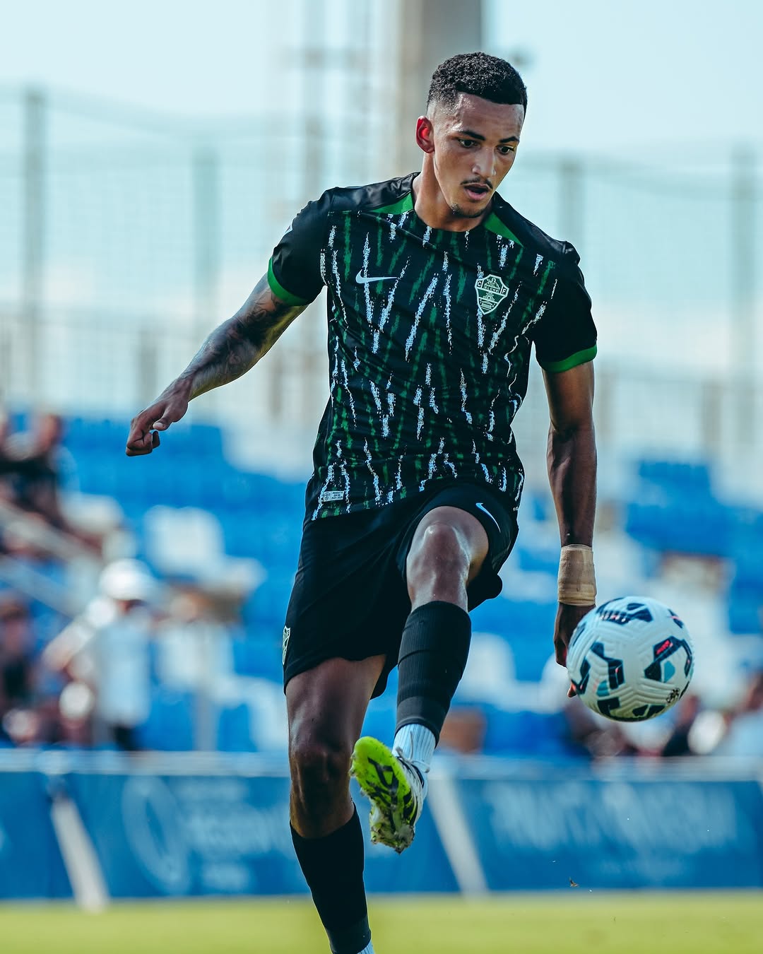 Elche CF 2025-26 Away Kit
