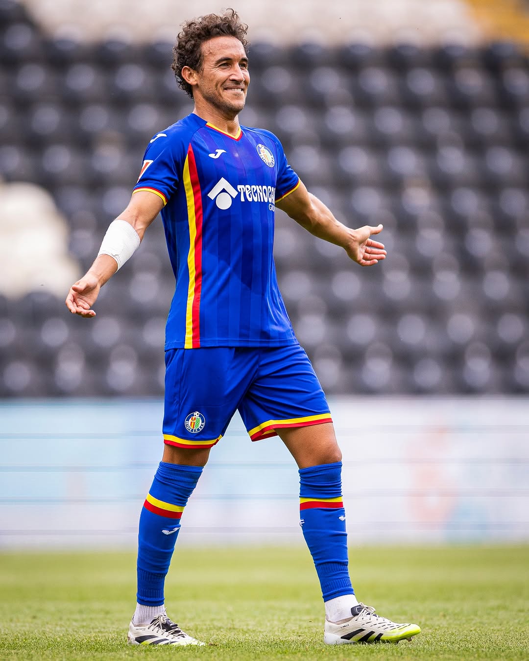 Getafe CF 2025-26 Home Kit