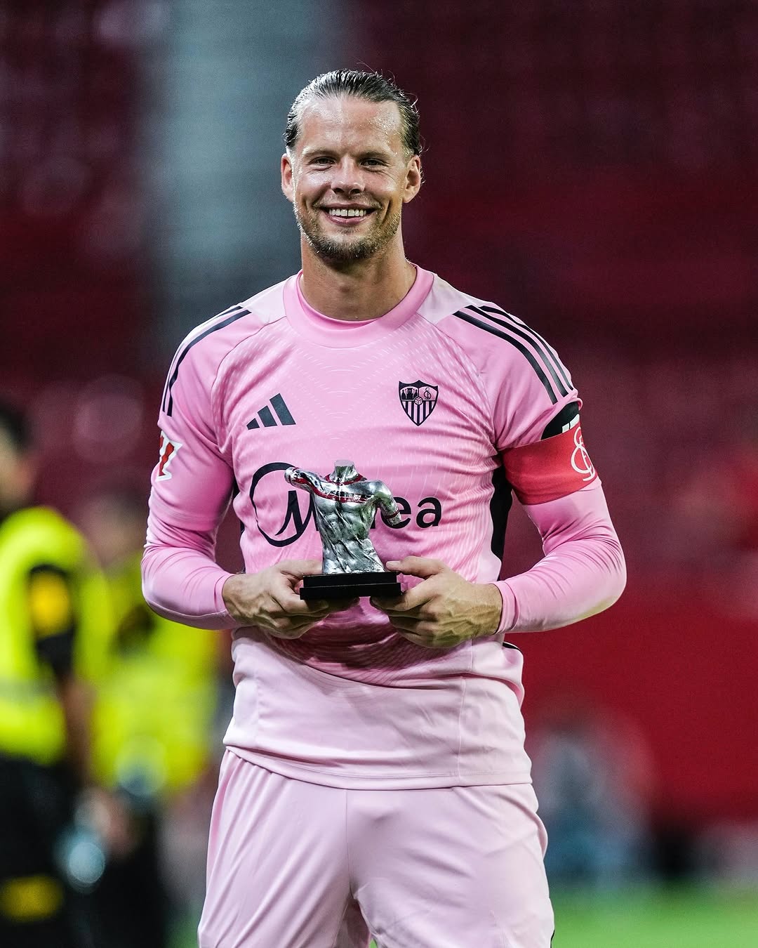 Sevilla FC 2025-26 GK Kit